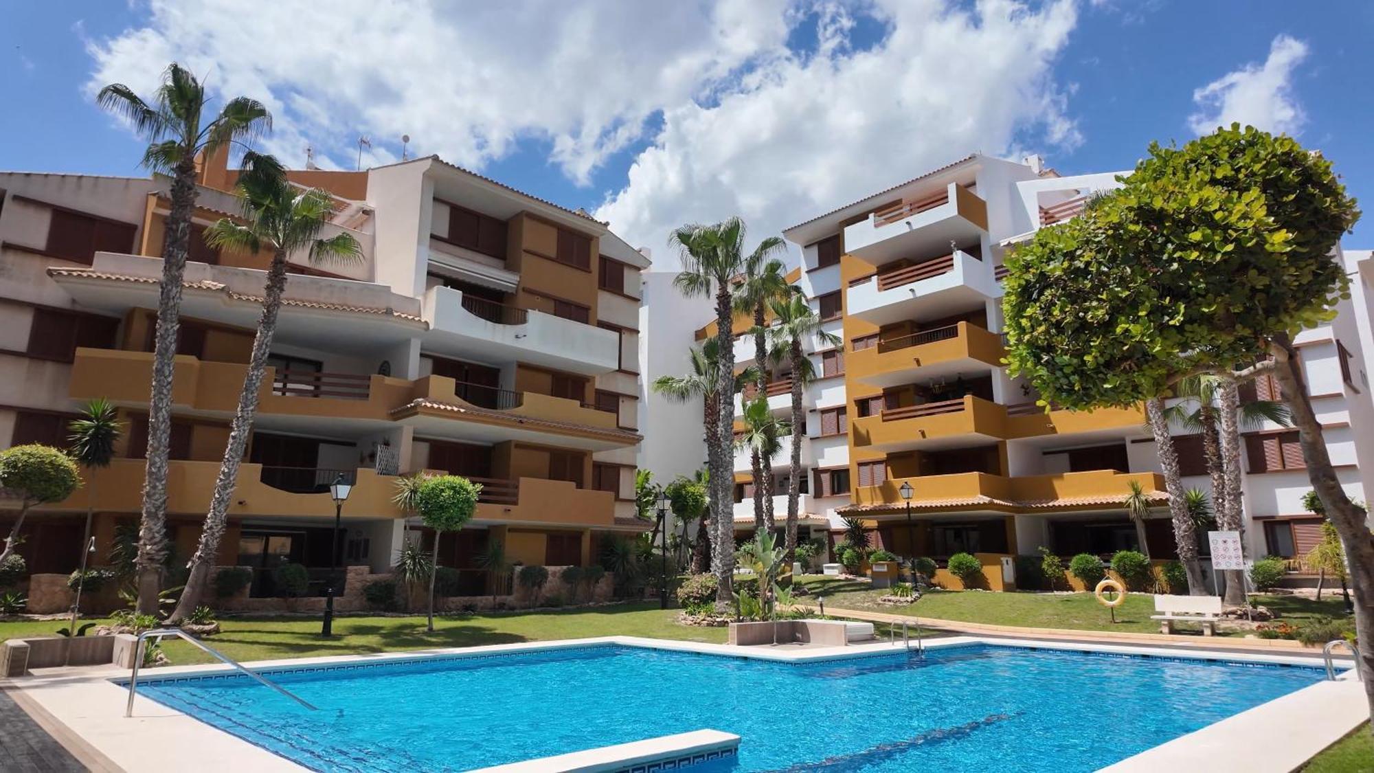 Cc8 By Zanis Apartment Torrevieja Bagian luar foto